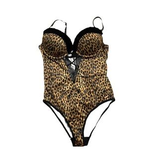 Spree Intimates leopard print bodysuit new size large